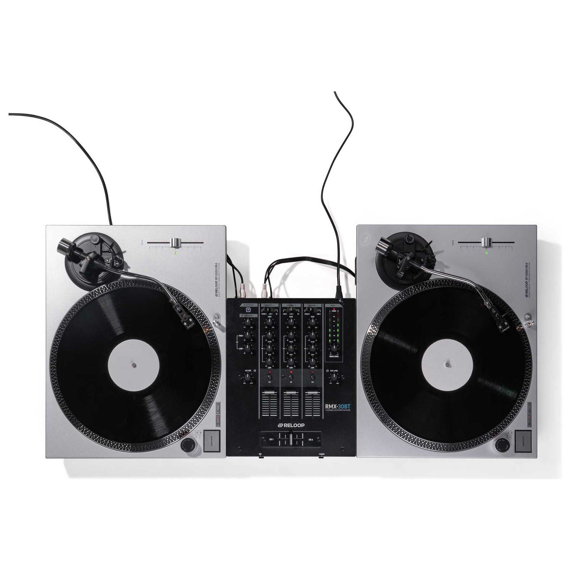 Reloop RP-2000 MK4 Silver turntables in a battle DJ setup with a mixer