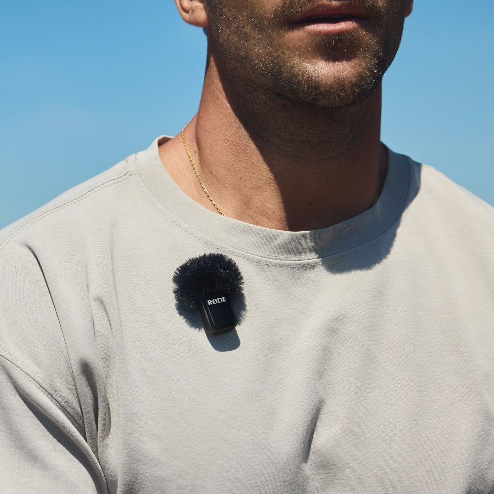 Rode Wireless Micro (Camera Kit), detail view.