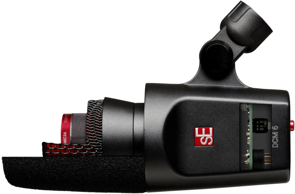 SE Electronics The DynaCaster DCM6 dynamic microphone with a black grille and silver body, designed for professional sound recording.