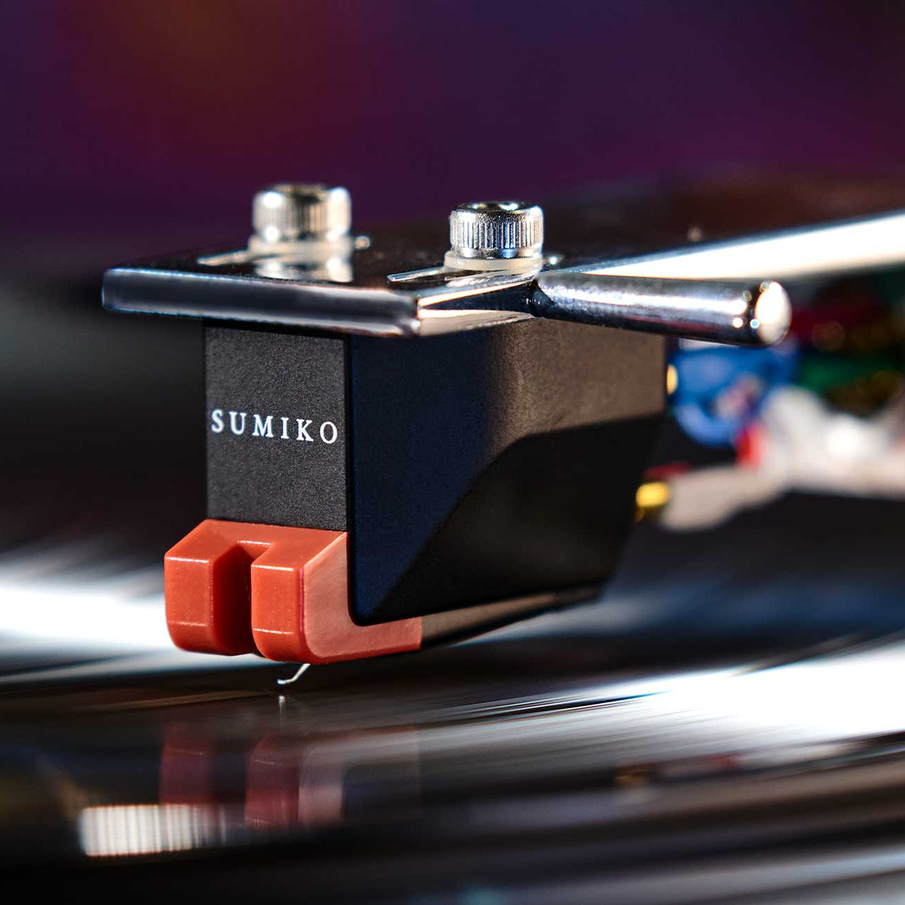 Sumiko Moonstone MM phono stylus installed on Technics 1200 turntable for high-quality vinyl playback.