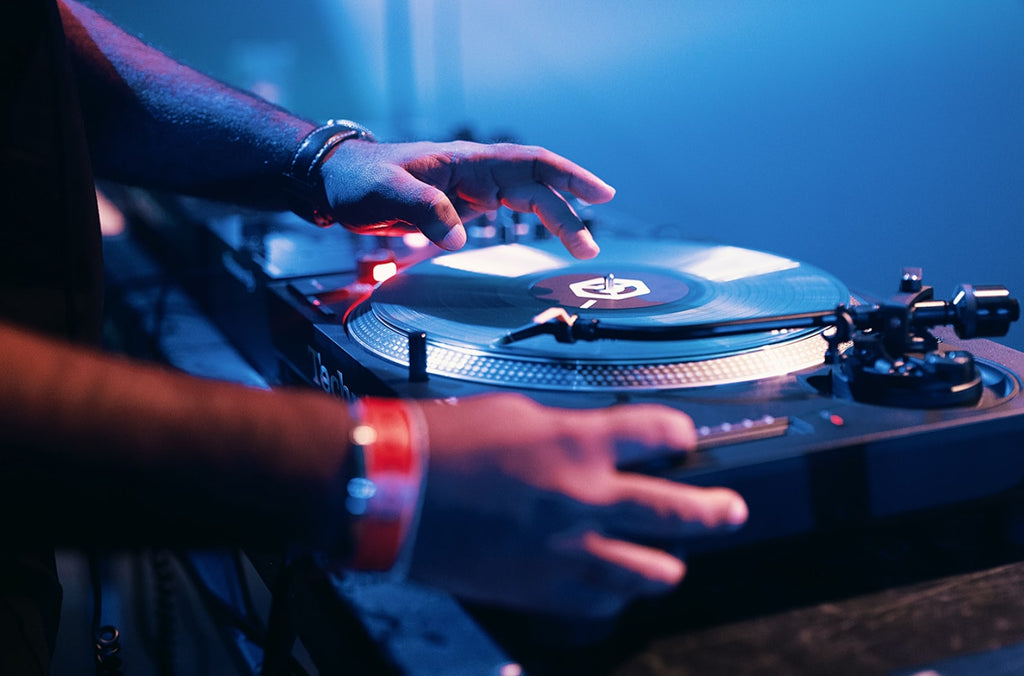 Technics SL-1200 MK7 DJ turntable, platter and controls detail