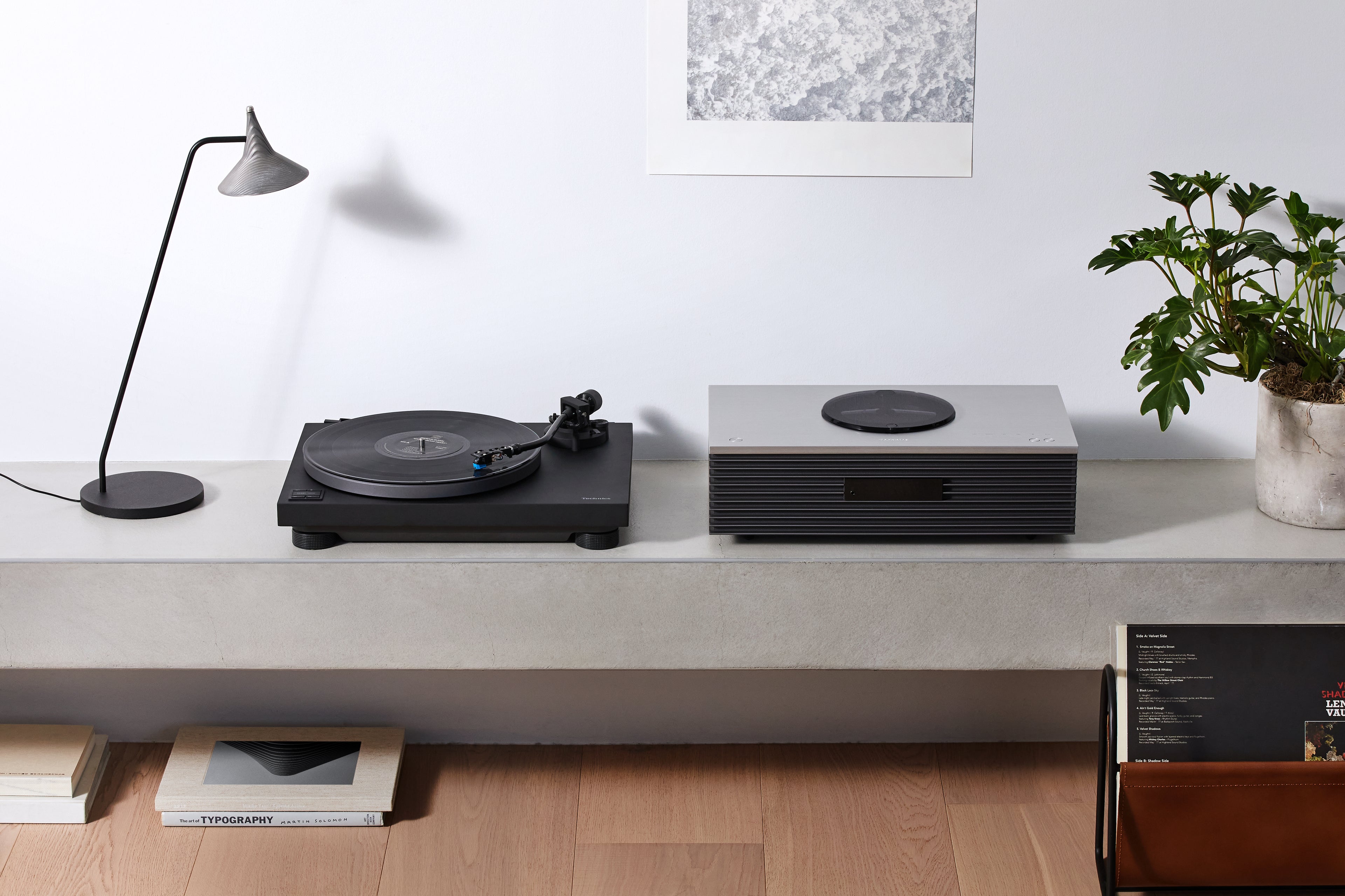 Technics SL-40CBT turntable, black view