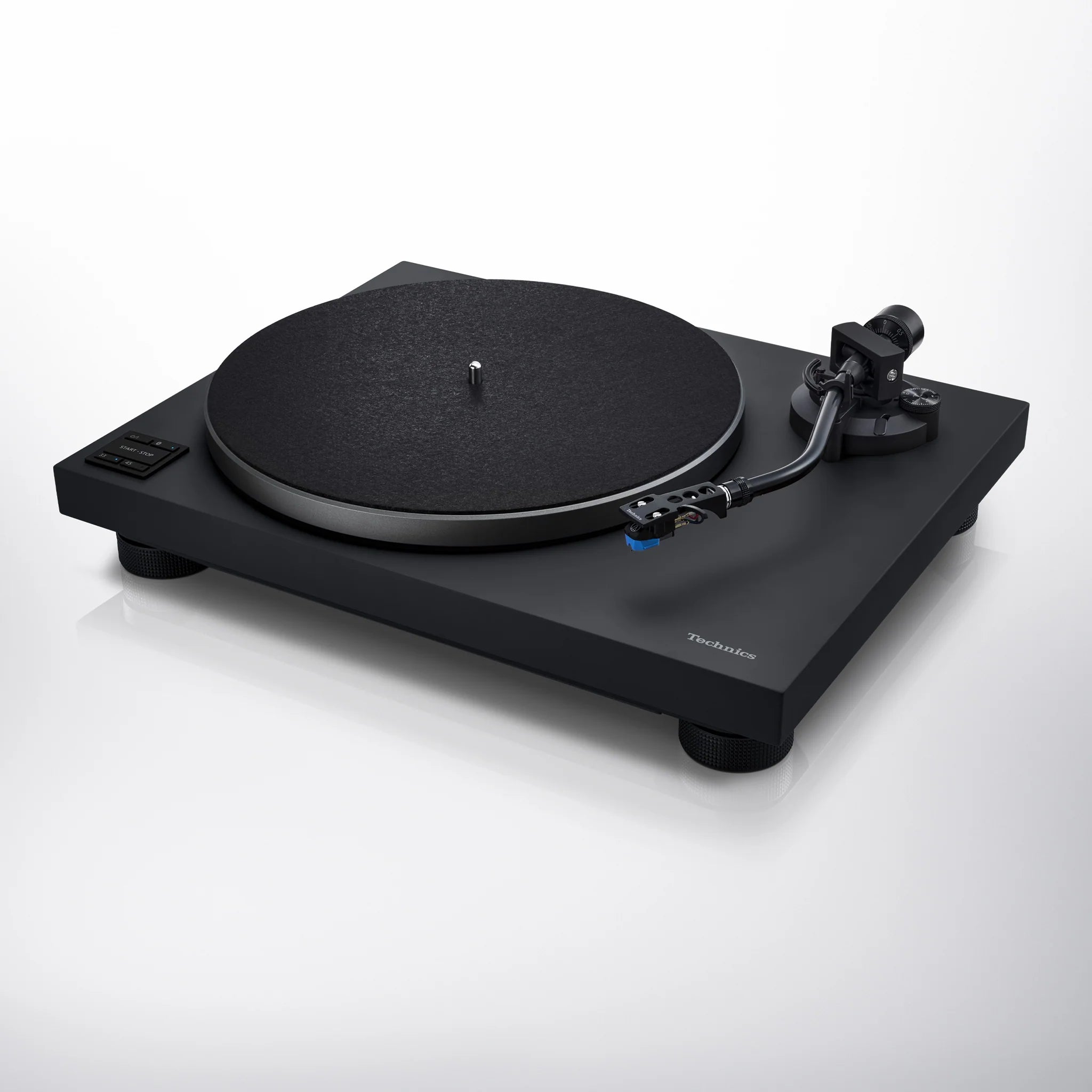 Technics SL-40CBT turntable, front-angle view