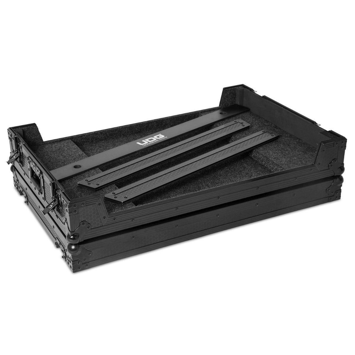 UDG Ultimate Flight Case Multi Format 3XL Black Plus (Wheels) (U91070BL)