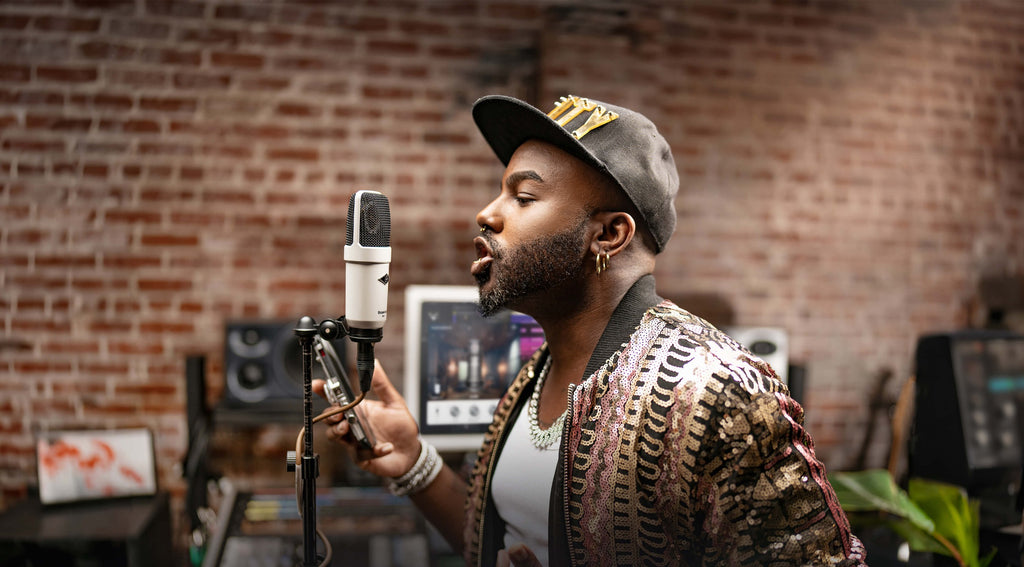 Universal Audio SC-1 condenser microphone, black.