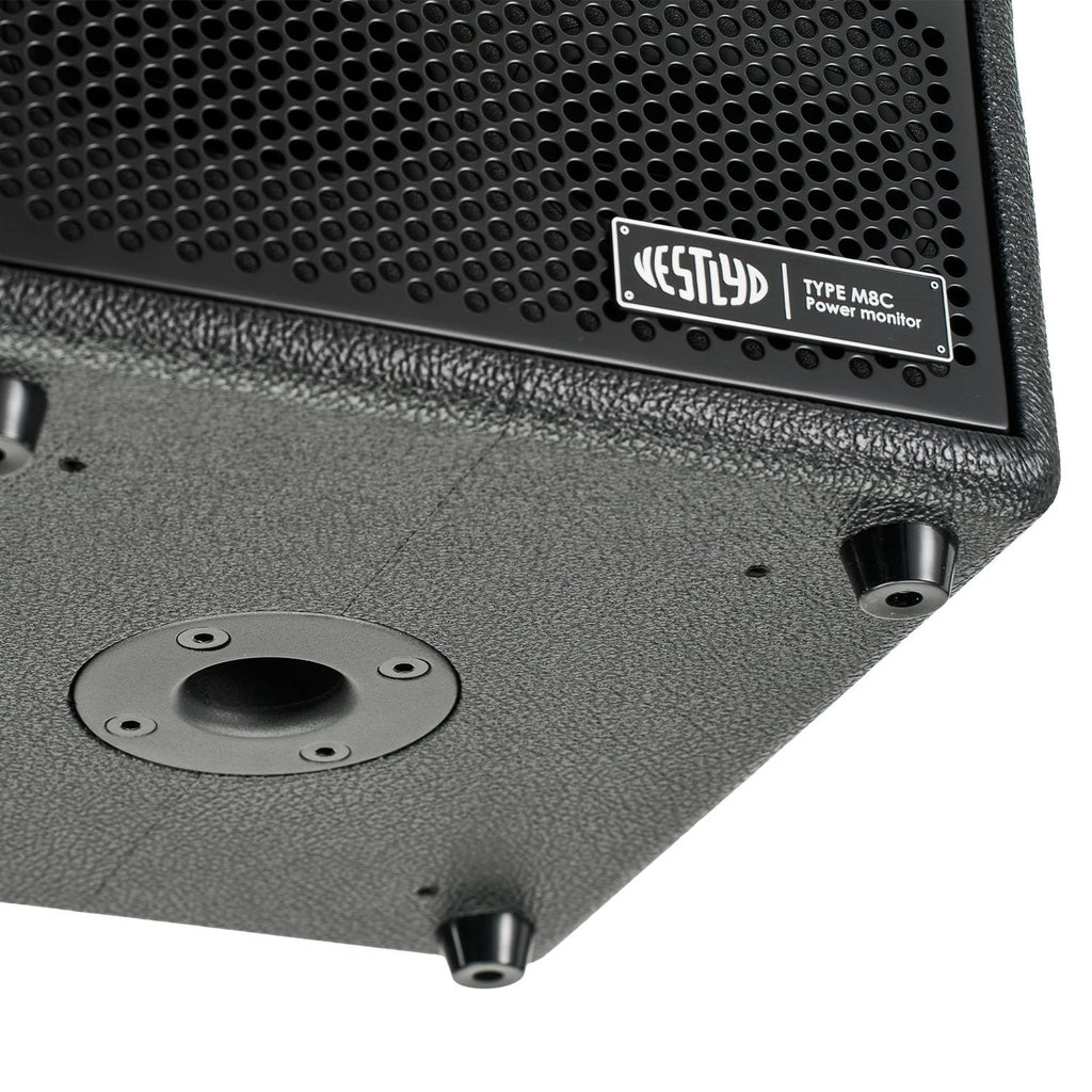 Vestlyd M8C Active underside detail with 35 mm pole mount socket and rubber feet