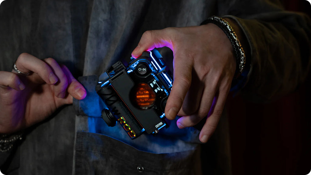 Zhiyun Fiveray M20 bi-color LED light, detail view.